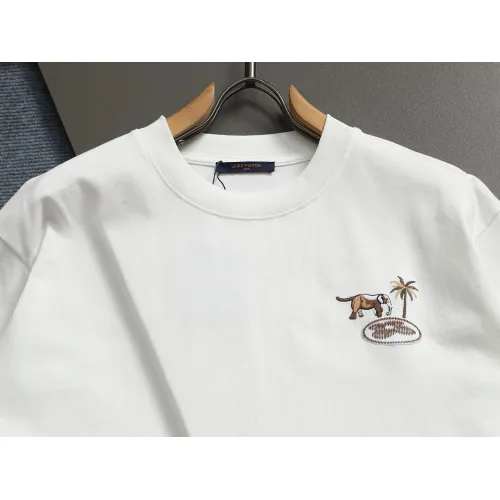 Replica Louis Vuitton LV T-Shirts Short Sleeved For Unisex #1412140 $52.00 USD for Wholesale
