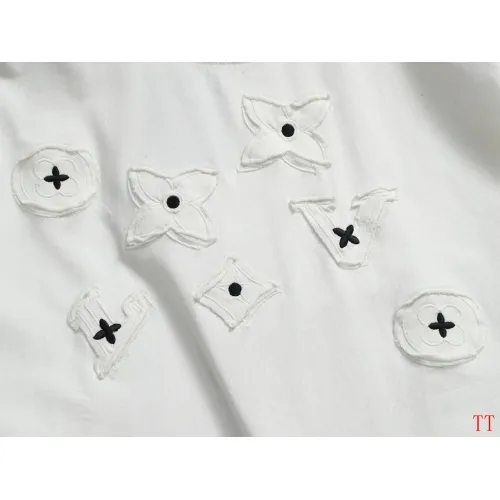Replica Louis Vuitton LV T-Shirts Short Sleeved For Unisex #1412249 $48.00 USD for Wholesale