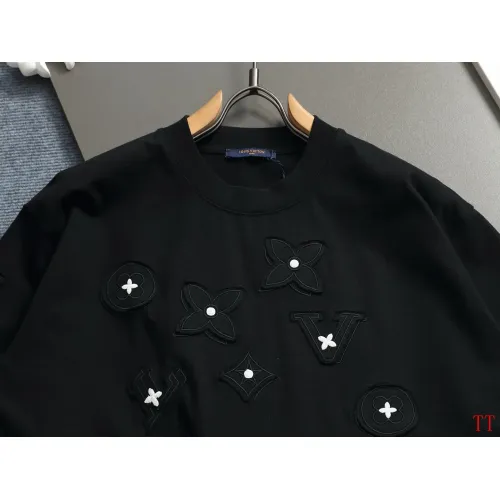 Replica Louis Vuitton LV T-Shirts Short Sleeved For Unisex #1412254 $48.00 USD for Wholesale