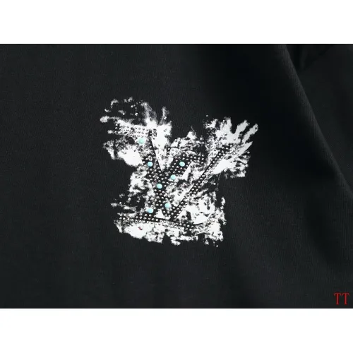 Replica Louis Vuitton LV T-Shirts Short Sleeved For Unisex #1412271 $48.00 USD for Wholesale