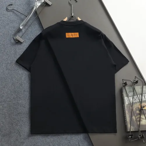 Replica Louis Vuitton LV T-Shirts Short Sleeved For Unisex #1412273 $40.00 USD for Wholesale