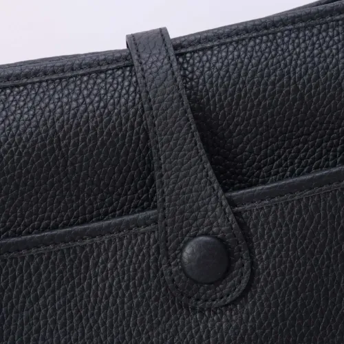 Replica Hermes AAA Quality Messenger Bags For Women #1412618 $125.00 USD for Wholesale