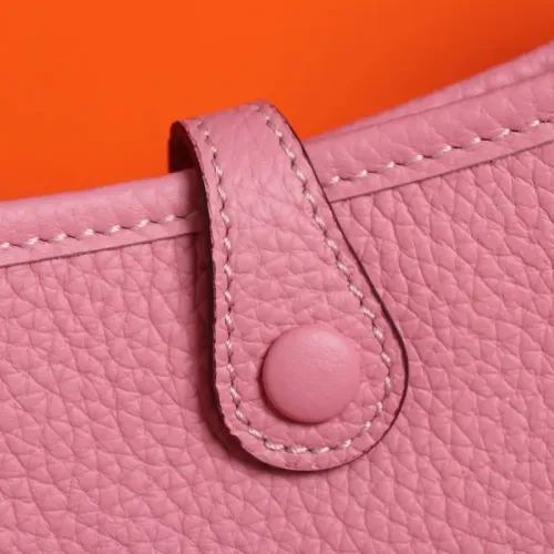 Replica Hermes AAA Quality Messenger Bags For Women #1412634 $105.00 USD for Wholesale