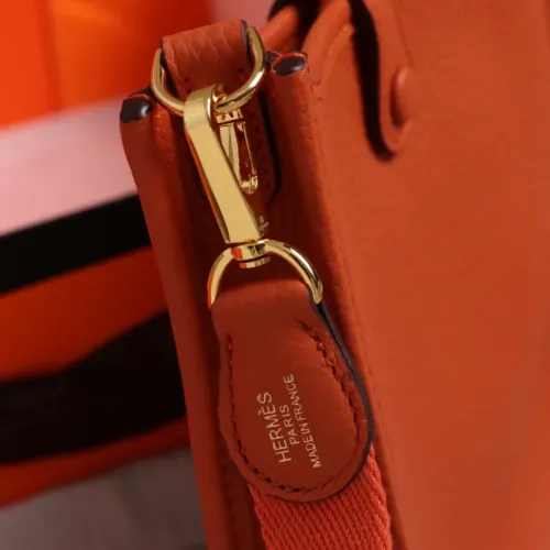 Replica Hermes AAA Quality Messenger Bags For Women #1412639 $105.00 USD for Wholesale