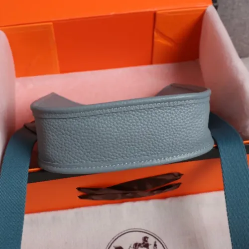 Replica Hermes AAA Quality Messenger Bags For Women #1412642 $105.00 USD for Wholesale