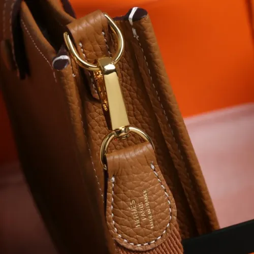 Replica Hermes AAA Quality Messenger Bags For Women #1412645 $105.00 USD for Wholesale