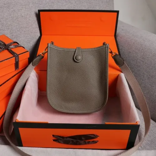 Replica Hermes AAA Quality Messenger Bags For Women #1412647 $105.00 USD for Wholesale