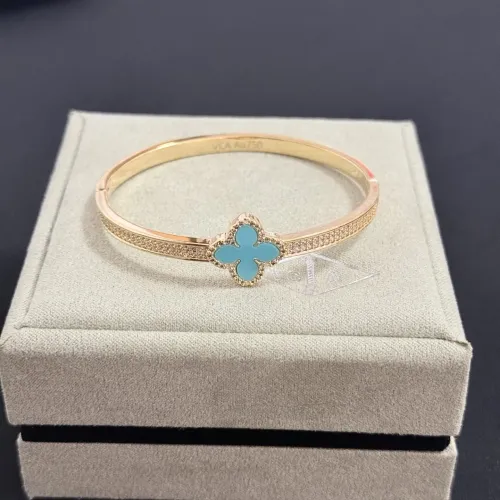 Replica Van Cleef & Arpels Bracelets For Women #1413298 $48.00 USD for Wholesale