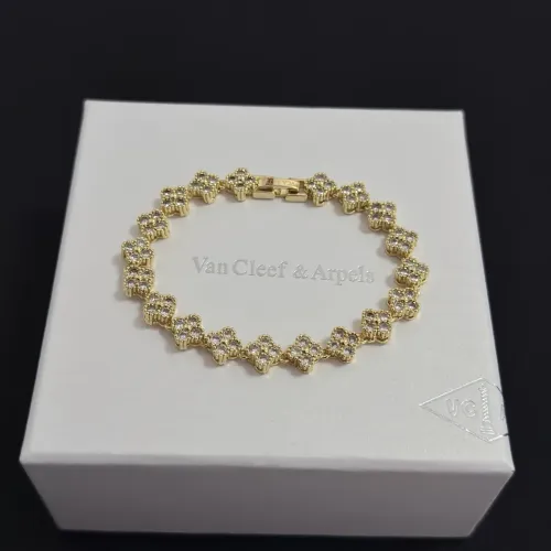 Van Cleef &amp; Arpels Bracelets For Women #1413301 $52.00 USD, Wholesale Replica Van Cleef &amp; Arpels Bracelets
