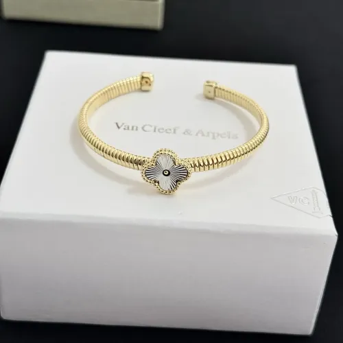 Van Cleef &amp; Arpels Bracelets For Women #1413359 $48.00 USD, Wholesale Replica Van Cleef &amp; Arpels Bracelets