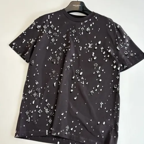 Replica Louis Vuitton LV T-Shirts Short Sleeved For Unisex #1413452 $60.00 USD for Wholesale