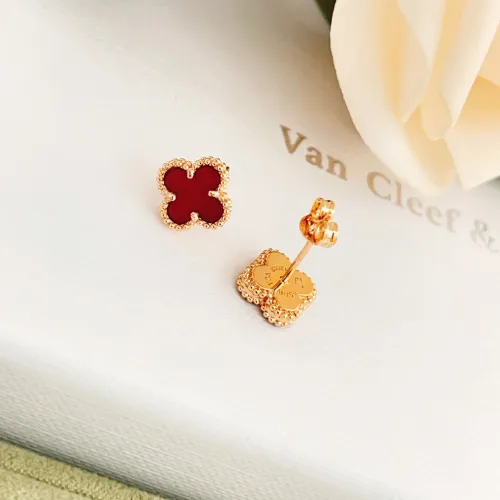 Replica Van Cleef & Arpels Earrings For Women #1413524 $25.00 USD for Wholesale