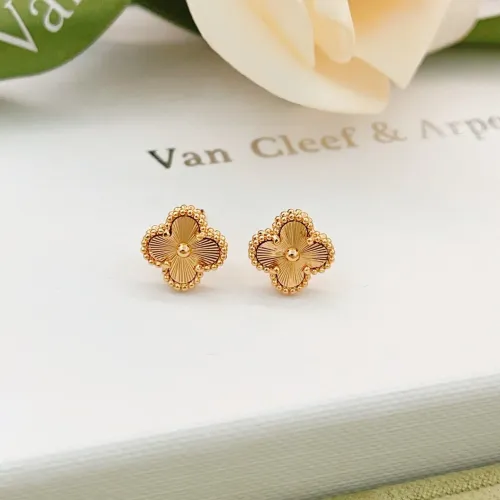 Van Cleef &amp; Arpels Earrings For Women #1413530 $25.00 USD, Wholesale Replica Van Cleef &amp; Arpels Earrings
