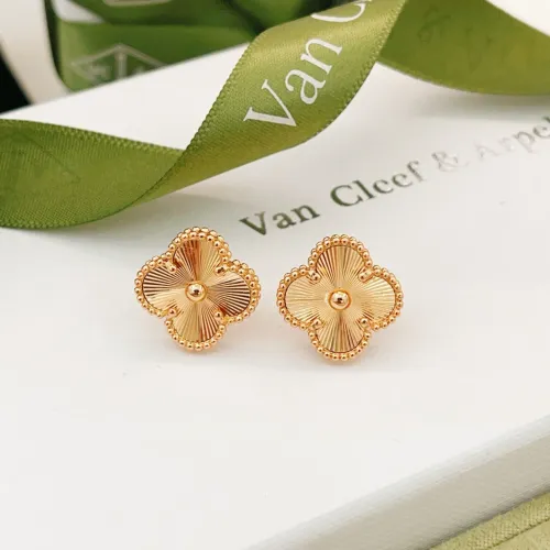 Van Cleef &amp; Arpels Earrings For Women #1413541 $25.00 USD, Wholesale Replica Van Cleef &amp; Arpels Earrings