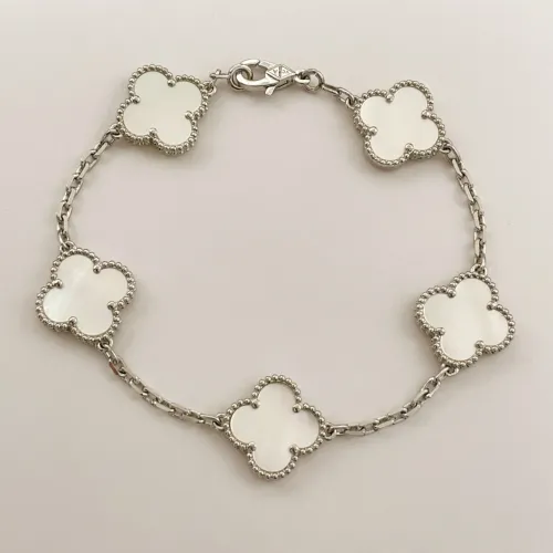 Van Cleef &amp; Arpels Bracelets For Women #1413740 $34.00 USD, Wholesale Replica Van Cleef &amp; Arpels Bracelets