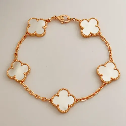 Van Cleef &amp; Arpels Bracelets For Women #1413741 $34.00 USD, Wholesale Replica Van Cleef &amp; Arpels Bracelets