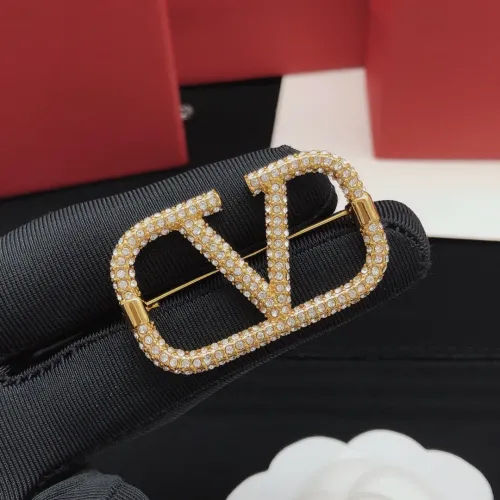 Valentino Brooches For Women #1413763 $29.00 USD, Wholesale Replica Valentino Brooches