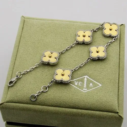 Replica Van Cleef & Arpels Jewelry Set For Women #1413855 $68.00 USD for Wholesale