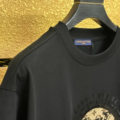 Replica Louis Vuitton LV T-Shirts Short Sleeved For Unisex #1413882 $40.00 USD for Wholesale