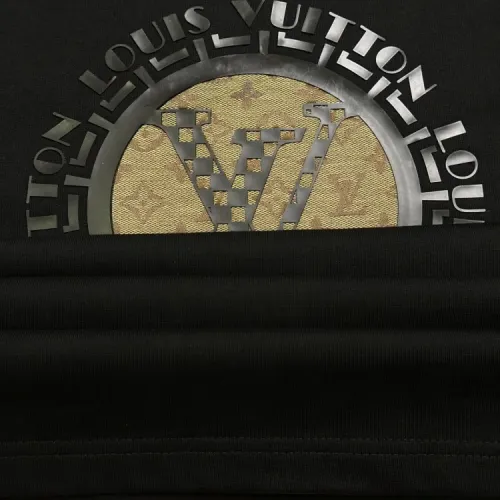Replica Louis Vuitton LV T-Shirts Short Sleeved For Unisex #1413882 $40.00 USD for Wholesale