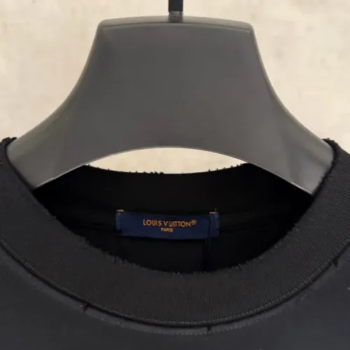 Replica Louis Vuitton LV T-Shirts Short Sleeved For Unisex #1413888 $48.00 USD for Wholesale
