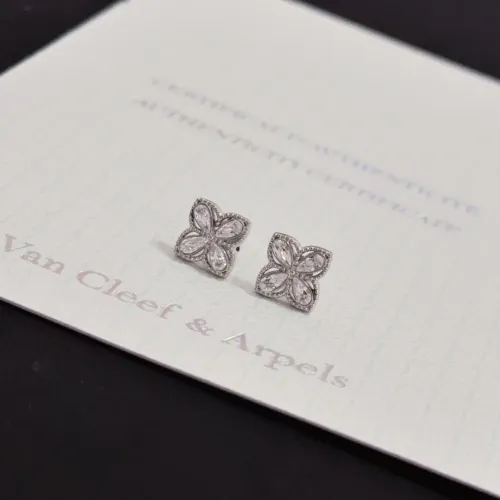 Van Cleef &amp; Arpels Earrings For Women #1413960 $36.00 USD, Wholesale Replica Van Cleef &amp; Arpels Earrings