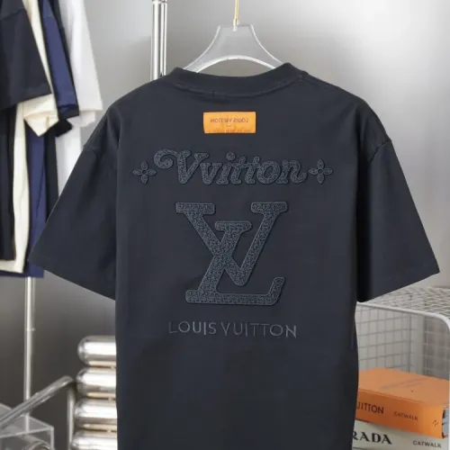 Replica Louis Vuitton LV T-Shirts Short Sleeved For Unisex #1414009 $39.00 USD for Wholesale
