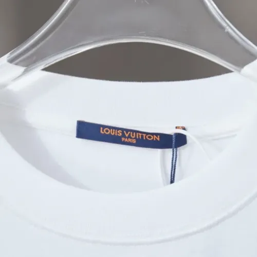 Replica Louis Vuitton LV T-Shirts Short Sleeved For Unisex #1414016 $38.00 USD for Wholesale
