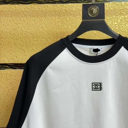 Replica Chanel T-Shirts Short Sleeved For Unisex #1414098 $39.00 USD for Wholesale