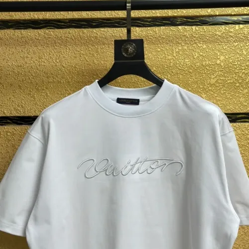 Replica Louis Vuitton LV T-Shirts Short Sleeved For Unisex #1414115 $40.00 USD for Wholesale