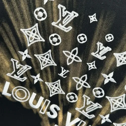 Replica Louis Vuitton LV T-Shirts Short Sleeved For Unisex #1414142 $40.00 USD for Wholesale