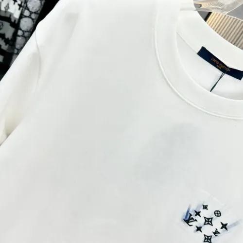 Replica Louis Vuitton LV T-Shirts Short Sleeved For Unisex #1414143 $40.00 USD for Wholesale