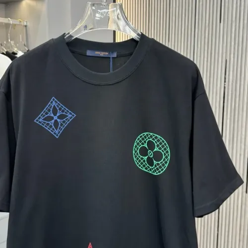 Replica Louis Vuitton LV T-Shirts Short Sleeved For Unisex #1414147 $40.00 USD for Wholesale