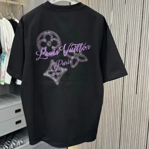Replica Louis Vuitton LV T-Shirts Short Sleeved For Unisex #1414152 $40.00 USD for Wholesale