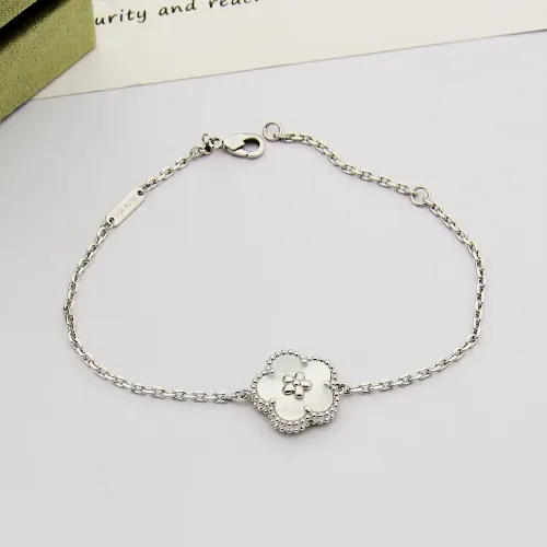 Van Cleef &amp; Arpels Bracelets For Women #1414443 $25.00 USD, Wholesale Replica Van Cleef &amp; Arpels Bracelets