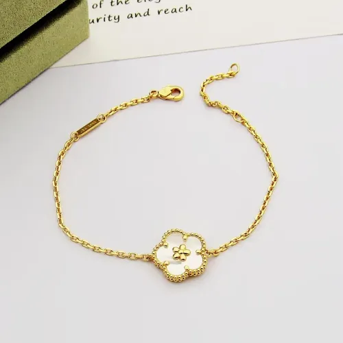 Van Cleef &amp; Arpels Bracelets For Women #1414445 $25.00 USD, Wholesale Replica Van Cleef &amp; Arpels Bracelets
