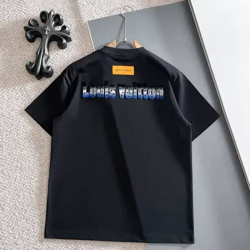 Replica Louis Vuitton LV T-Shirts Short Sleeved For Unisex #1414562 $42.00 USD for Wholesale