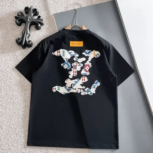 Replica Louis Vuitton LV T-Shirts Short Sleeved For Unisex #1414565 $42.00 USD for Wholesale