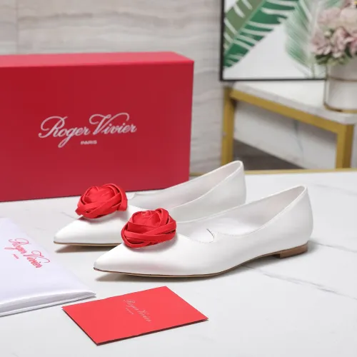 Roger Vivier RV Flat Shoes For Women #1418116 $115.00 USD, Wholesale Replica Roger Vivier RV Flat Shoes