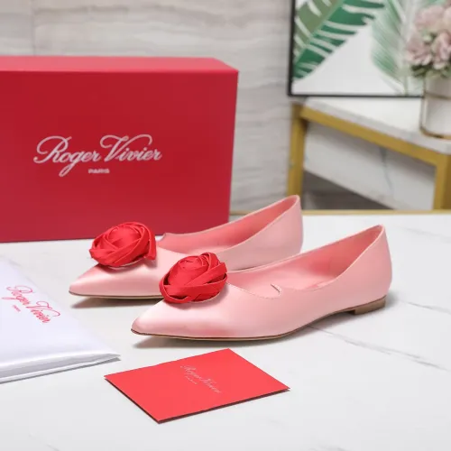 Roger Vivier RV Flat Shoes For Women #1418117 $115.00 USD, Wholesale Replica Roger Vivier RV Flat Shoes