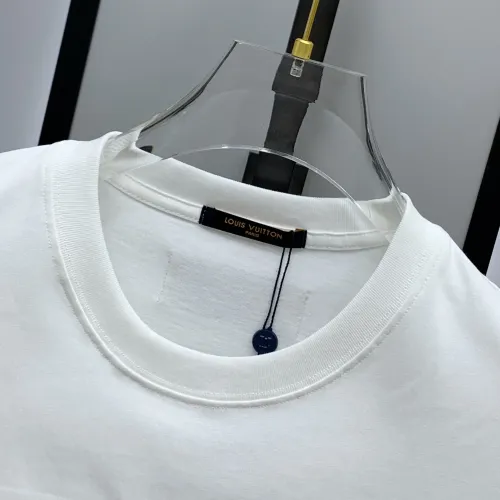 Replica Louis Vuitton LV T-Shirts Short Sleeved For Men #1418320 $60.00 USD for Wholesale