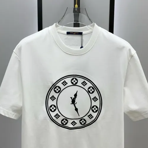 Replica Louis Vuitton LV T-Shirts Short Sleeved For Men #1418322 $60.00 USD for Wholesale