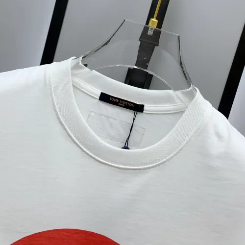 Replica Louis Vuitton LV T-Shirts Short Sleeved For Men #1418324 $60.00 USD for Wholesale