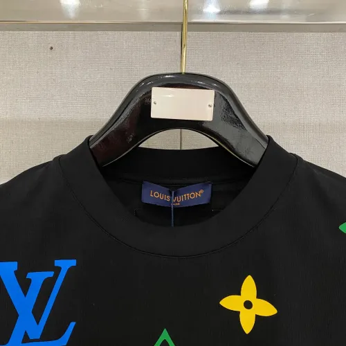 Replica Louis Vuitton LV T-Shirts Short Sleeved For Men #1418337 $64.00 USD for Wholesale