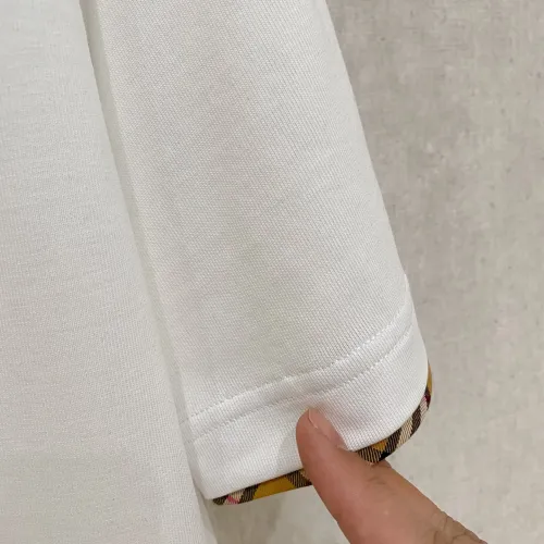 Replica Burberry T-Shirts Short Sleeved For Men #1418354 $64.00 USD for Wholesale