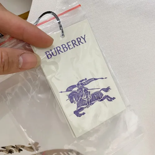 Replica Burberry T-Shirts Short Sleeved For Men #1418356 $64.00 USD for Wholesale