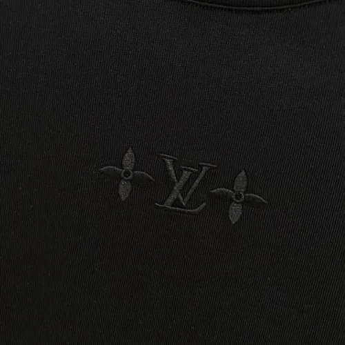Replica Louis Vuitton LV T-Shirts Short Sleeved For Men #1418361 $64.00 USD for Wholesale