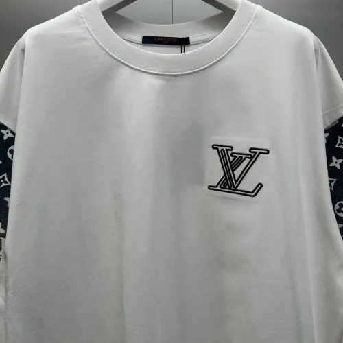 Replica Louis Vuitton LV T-Shirts Short Sleeved For Unisex #1418497 $48.00 USD for Wholesale