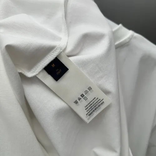 Replica Louis Vuitton LV T-Shirts Short Sleeved For Unisex #1418772 $56.00 USD for Wholesale