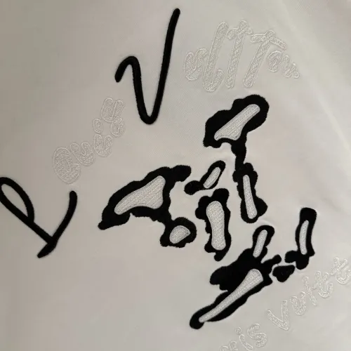 Replica Louis Vuitton LV T-Shirts Short Sleeved For Unisex #1418801 $56.00 USD for Wholesale